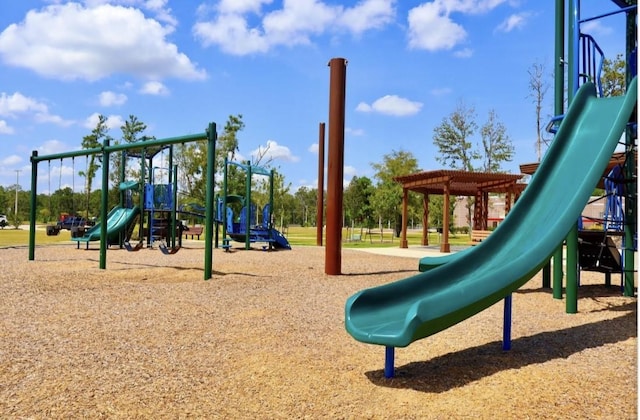 21596 Rolling Streams Dr, New Caney, TX 77357 - view of communal playground