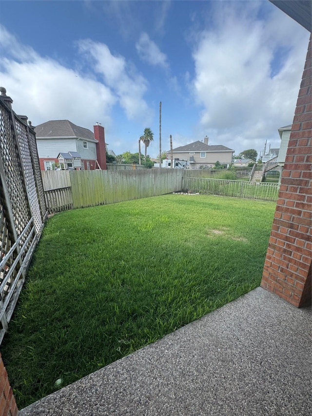 12811 E Conquistador Dr, Galveston, TX 77554 - view of yard