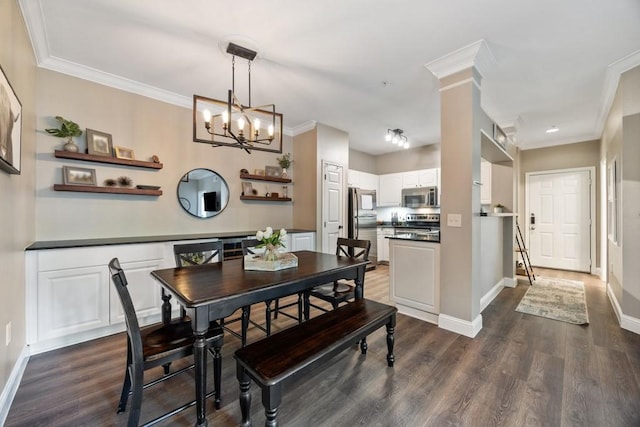 3231 Allen Pkwy Unit 6106, Houston, TX 77019 - dining area with crown molding, dark wood finished floors, a chandelier, and baseboards