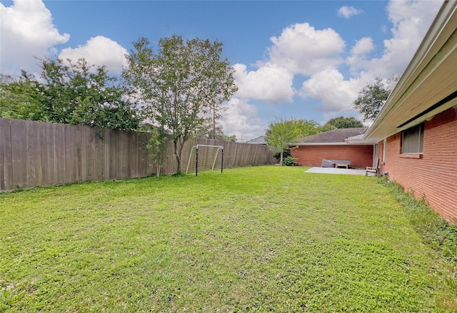 3641 Deal St, Houston, TX 77025 - view of yard featuring a patio area