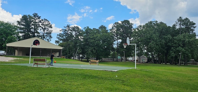 11378 Underwood St, Willis, TX 77318 - view of home's community featuring a yard and community basketball court