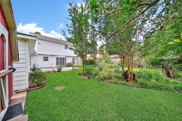 4822 Droddy St, Houston, TX 77091 - view of grassy yard