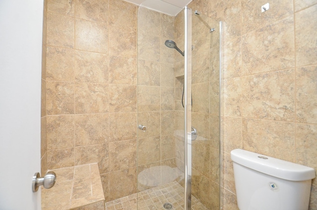 3538 Ocee St, Houston, TX 77063 - full bathroom featuring tiled shower and toilet