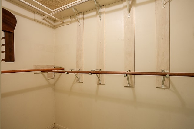2812 Fairway Dr, Orange, TX 77630 - view of spacious closet