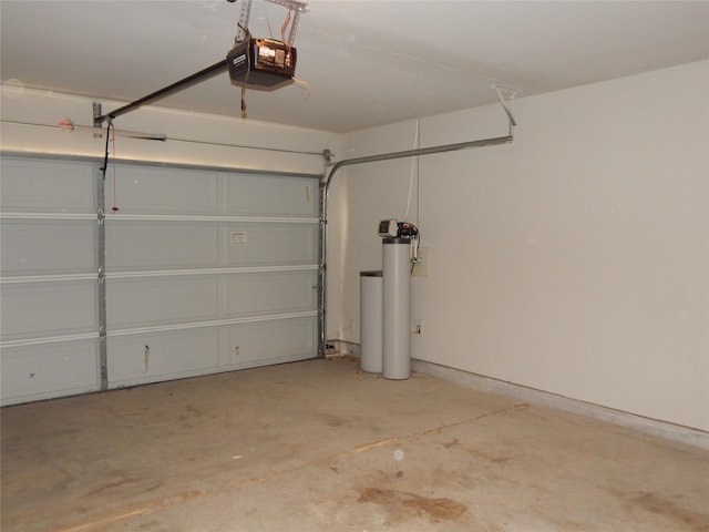 228 Rustic Ridge Cir, Magnolia, TX 77354 - garage featuring a garage door opener