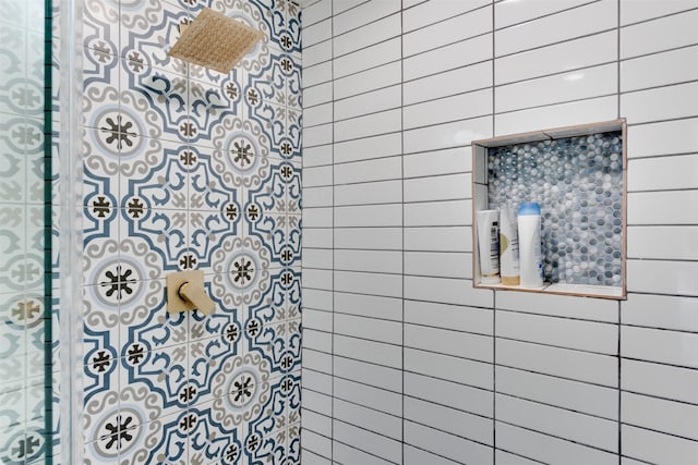 1127 Nadine St, Houston, TX 77009 - bathroom with walk in shower