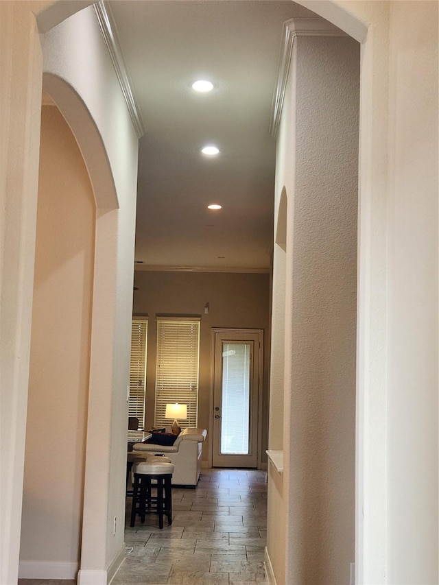 4723 Abercorn St, Rosharon, TX 77583 - corridor featuring ornamental molding and recessed lighting