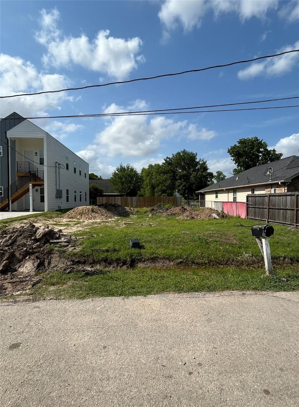 9731 Cargill St, Houston, TX 77029