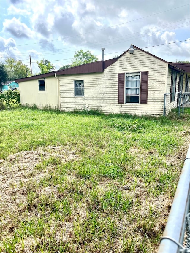 910 E E St, Eagle Lake, TX 77434 - photo 11