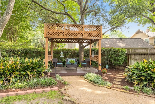 311 Pineview Cir, El Lago, TX 77586 - fenced backyard featuring a patio area