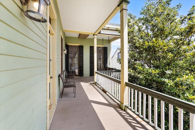 1427 Winnie St, Galveston, TX 77550 - balcony with a porch