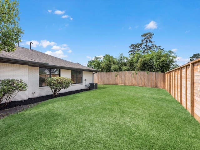 1208 Curtin St, Houston, TX 77018 - view of yard featuring central air condition unit