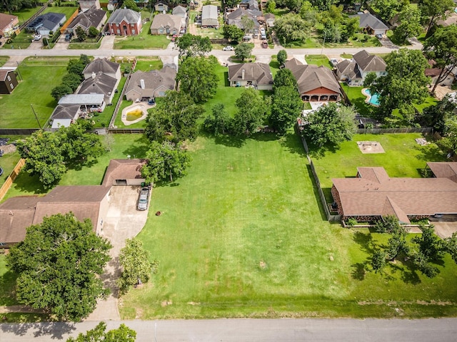 8201 Folkstone Ln, Houston, TX 77075