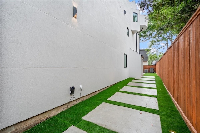 2135 Quenby St, Houston, TX 77005 - view of yard featuring a patio area