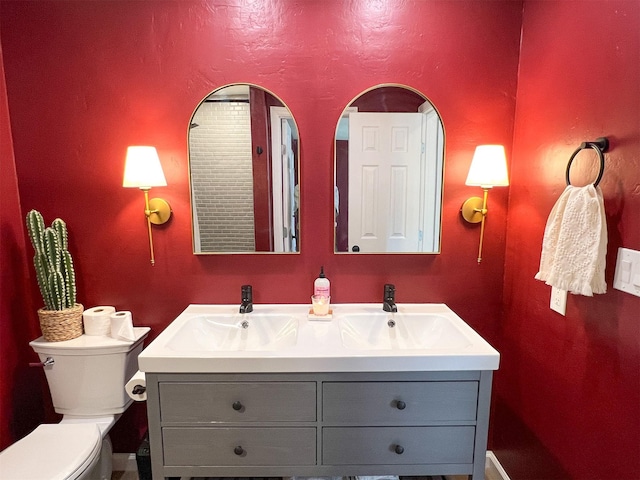 6019 Lawn Ln, Houston, TX 77088 - full bath with double vanity and toilet