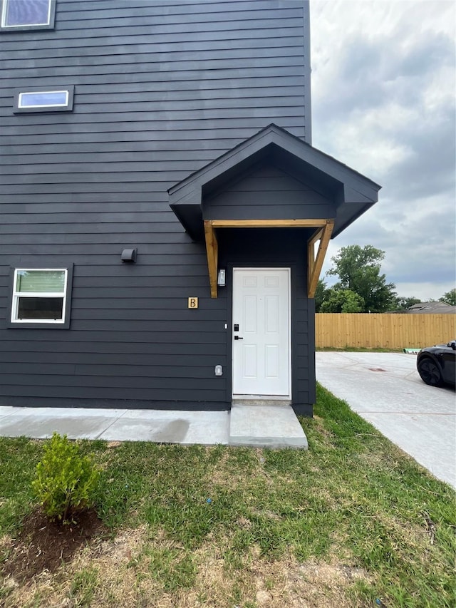 8605 Wileyvale Rd, Houston, TX 77016 - view of entrance to property