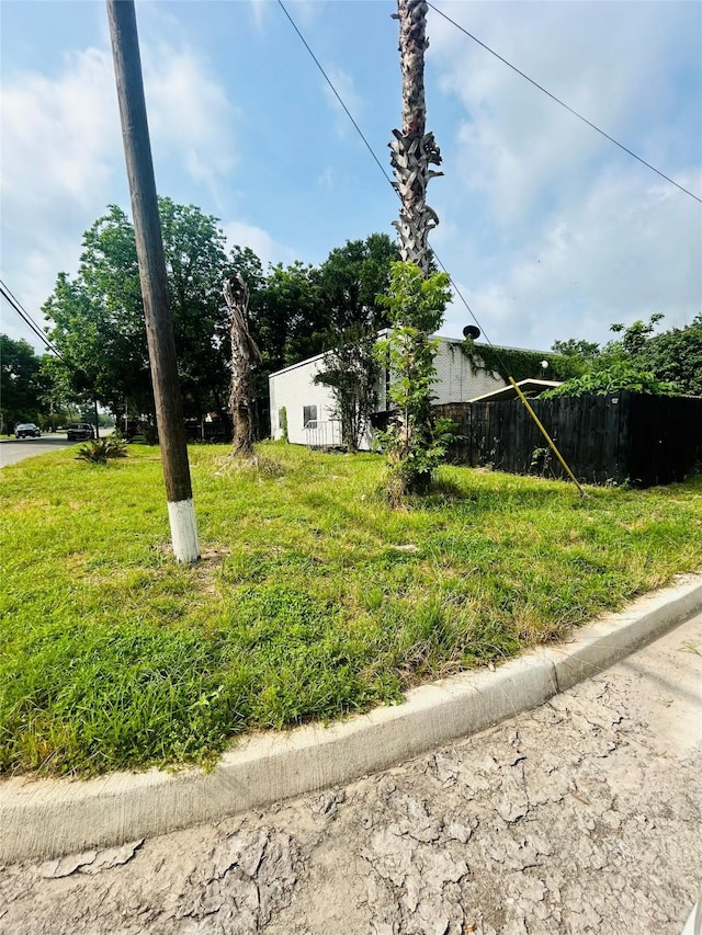 702 Farquhar St, Navasota, TX 77868 - view of yard with fence