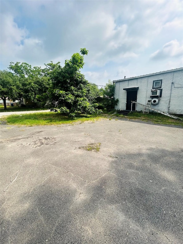 702 Farquhar St, Navasota, TX 77868 - view of yard