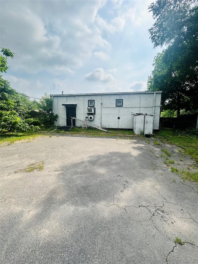 702 Farquhar St, Navasota, TX 77868 - view of outdoor structure