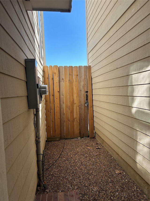 2333 Ann St, Houston, TX 77003 - view of patio with a gate and fence