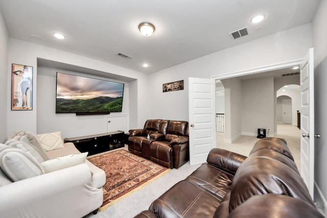 6510 Kangaroo Point Ln, Sugar Land, TX 77479 - living area featuring arched walkways, carpet, and recessed lighting