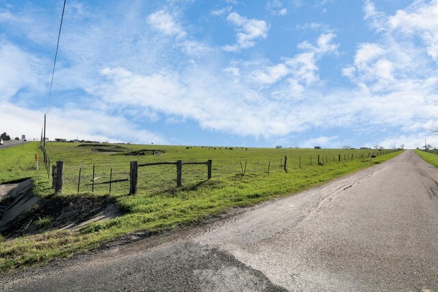 260 High Hill Rd, Schulenburg, TX 78956