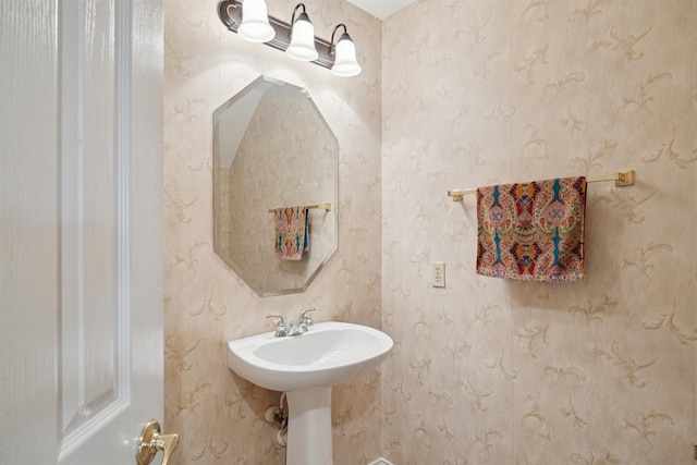 2 Slatestone Cir, The Woodlands, TX 77382 - view of bathroom