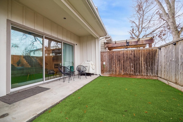 1808 Northwood St Unit A, Houston, TX 77009 - view of yard with a patio