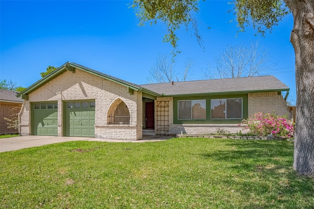 12346 Gainsborough Dr, Houston, TX 77031 - single story home with brick siding, a garage, concrete driveway, and a front yard