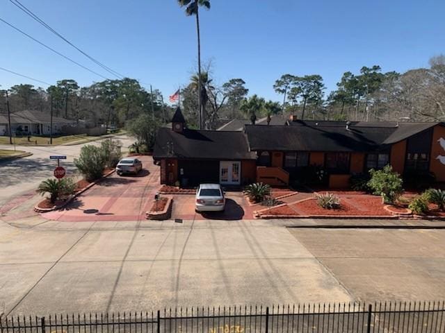 2013 Deats Rd, Dickinson, TX 77539 - view of front facade