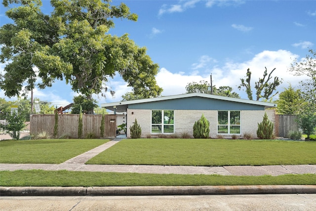 5234 Saxon Dr, Houston, TX 77092 - photo 1