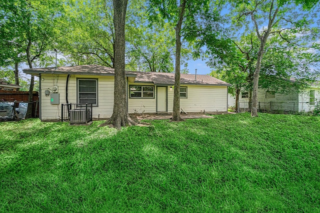 7433 Yoe St, Houston, TX 77016 - back of property featuring cooling unit