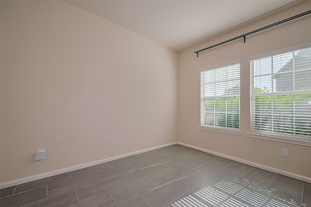 1526 Claremont Garden Cir, Houston, TX 77047 - empty room with baseboards