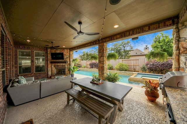 8130 Caroline Ridge Dr, Humble, TX 77396 - photo 2