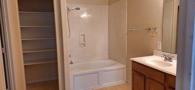 2902 Winslow Forest Ln, Houston, TX 77047 - bathroom with vanity and shower / bath combination
