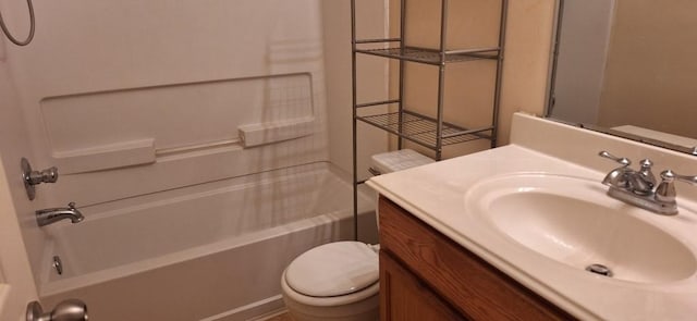 2902 Winslow Forest Ln, Houston, TX 77047 - full bath featuring toilet, vanity, and shower / washtub combination