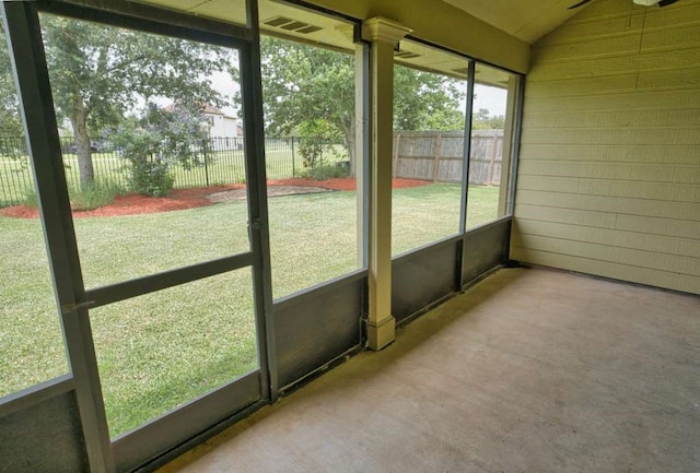 108 Madison Ave, Clute, TX 77531 - unfurnished sunroom featuring lofted ceiling and a ceiling fan