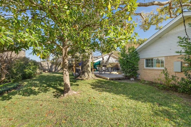 1615 Shadow Bend Dr, Houston, TX 77043 - view of yard with a wooden deck