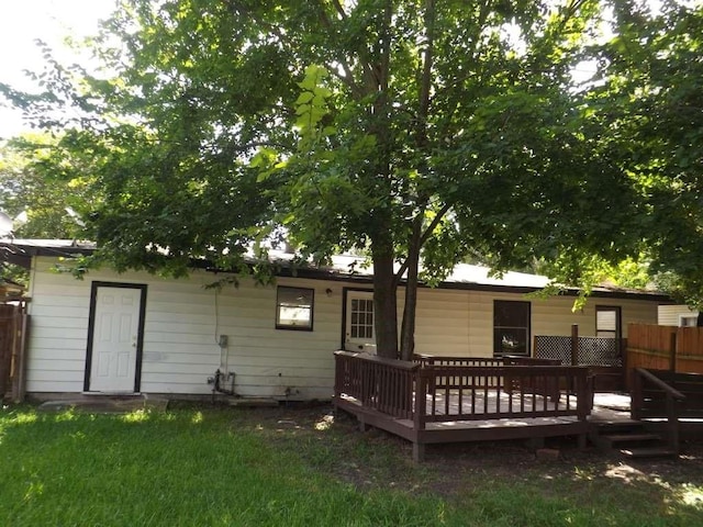 822 Harvard St, Deer Park, TX 77536 - photo 2