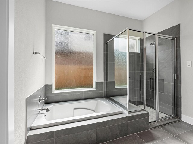 14690 Hereford Grove Ln, Montgomery, TX 77316 - full bath featuring a bath and a stall shower