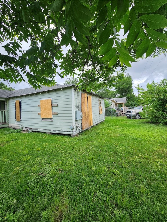 3131 Vintage St, Houston, TX 77026 - view of yard