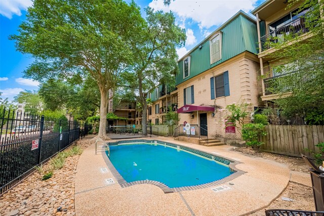 4515 Briar Hollow Pl Unit 307, Houston, TX 77027 - view of community pool