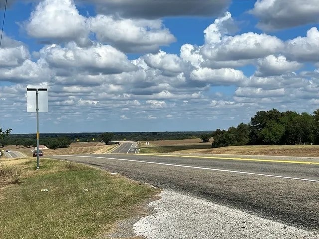 2233 N La Salle St, Navasota, TX 77868