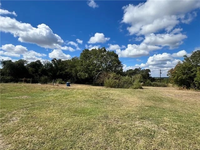 2233 N La Salle St, Navasota, TX 77868