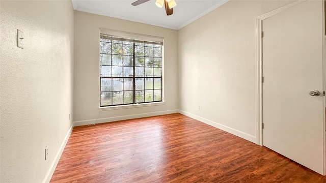 2121 El Paseo St Unit 1511, Houston, TX 77054 - unfurnished room featuring ornamental molding, wood finished floors, ceiling fan, baseboards, and a textured wall
