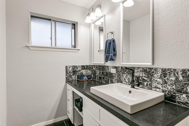 822 N Kaufman Dr, Deer Park, TX 77536 - bathroom with vanity and a textured wall