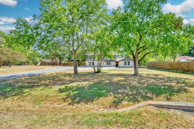1021 S State St, Madisonville, TX 77864 - view of yard