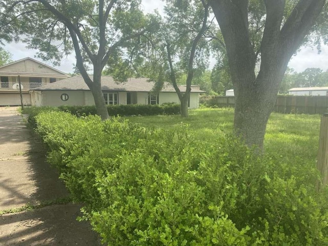 3015 Ohio St, Fresno, TX 77545 - view of yard featuring fence