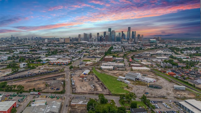 953 Saint Augustine St, Houston, TX 77023 - aerial view at dusk of a view of skyline
