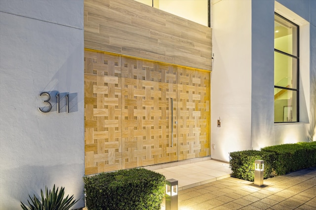 311 Brown Saddle St, Houston, TX 77057 - entrance to property featuring stucco siding